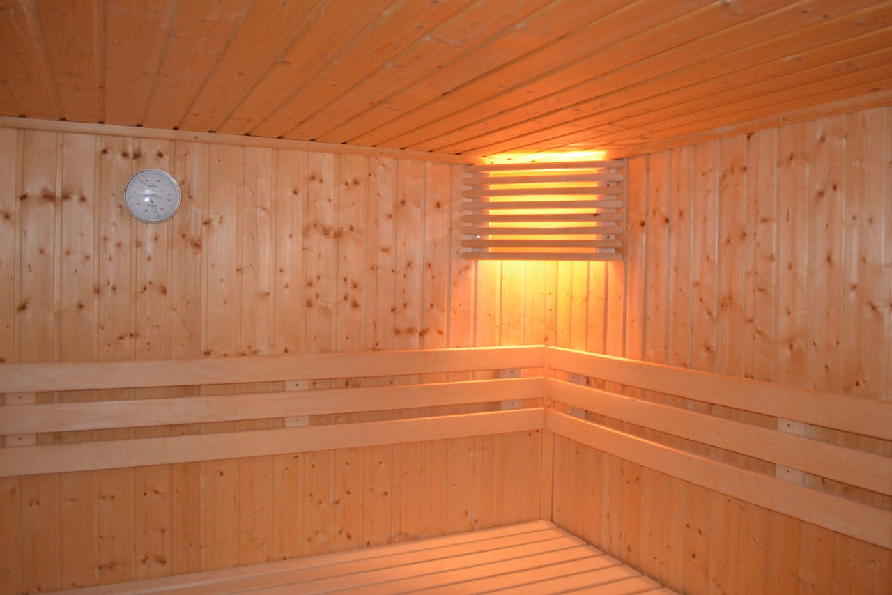 Infrared Saunas Buyer’s Guide:  What You Need to Know Before Buying